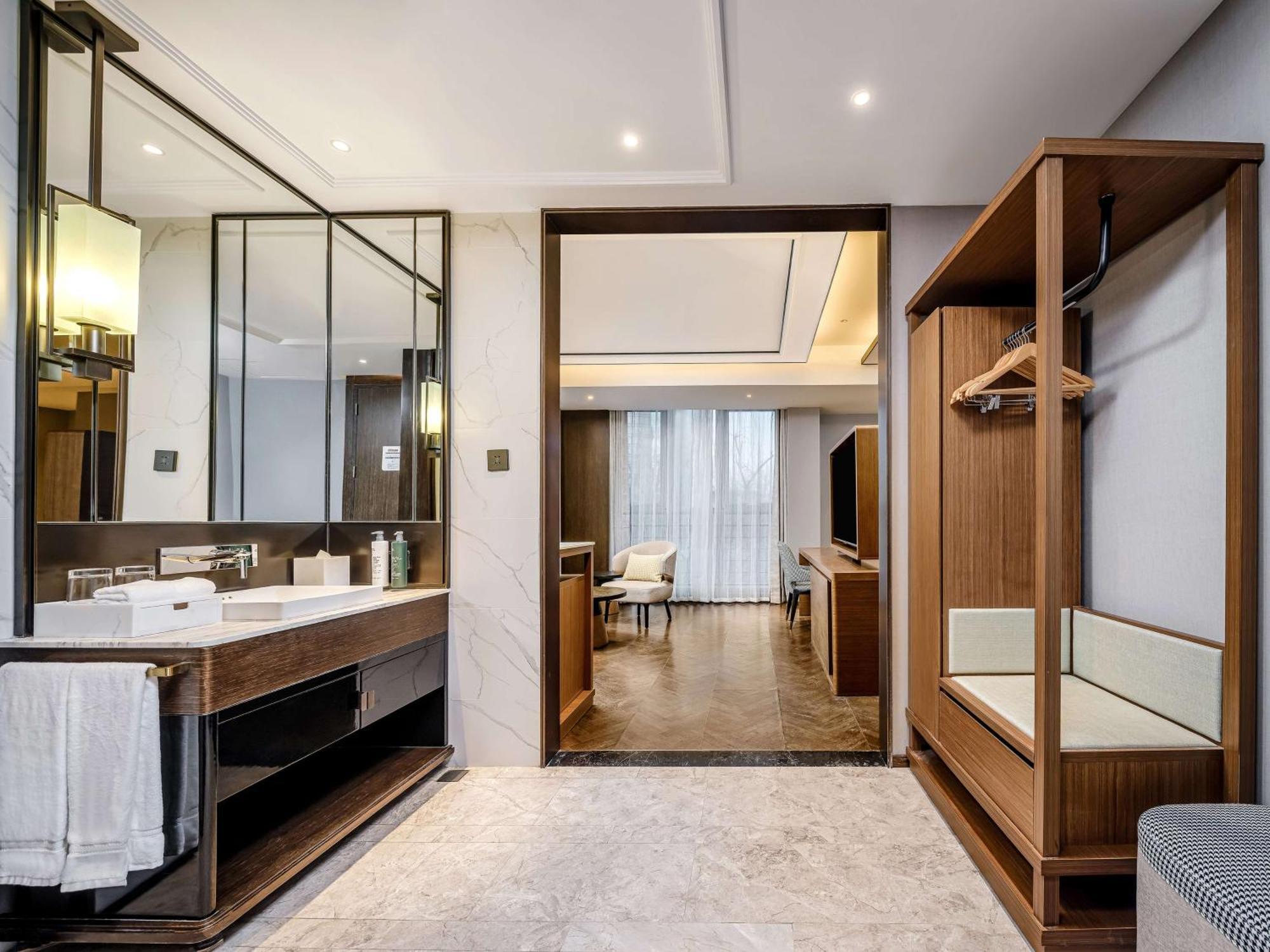 Hilton Garden Inn Beijing Guomao Exterior foto